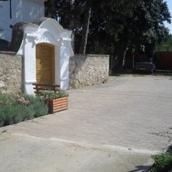 Templom előtti tér felújítása